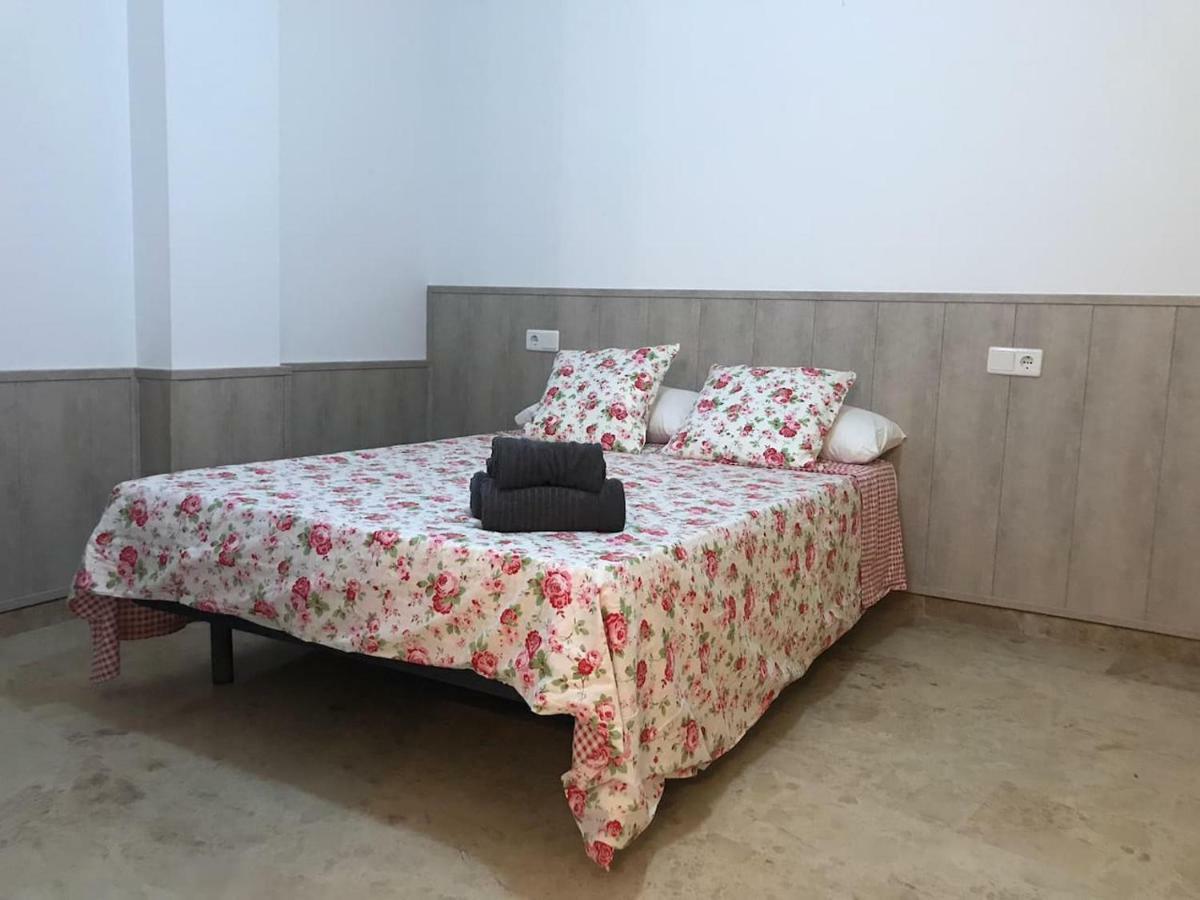 Amazing And Clean Studio Very Close To City Center มาลากา ภายนอก รูปภาพ